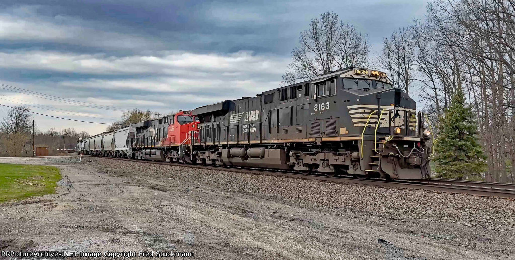 NS 8163 leads the Sandman east.